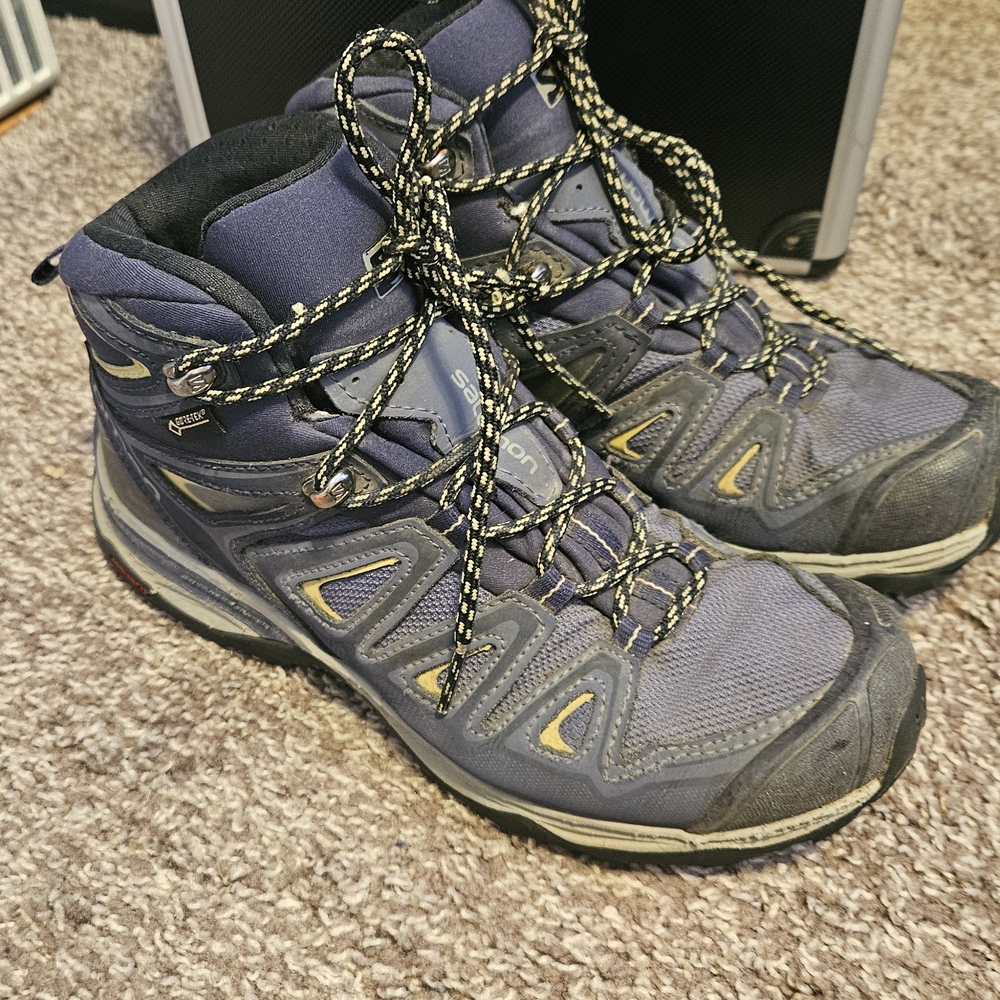 Salomon Navy and Black Outdoor Boots